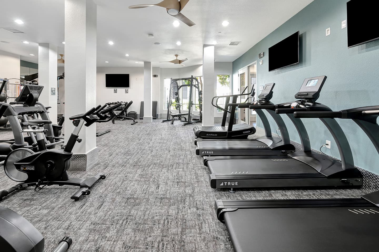 Fitness-Center-02-Iconic-on-Alvarado-San-Diego-8