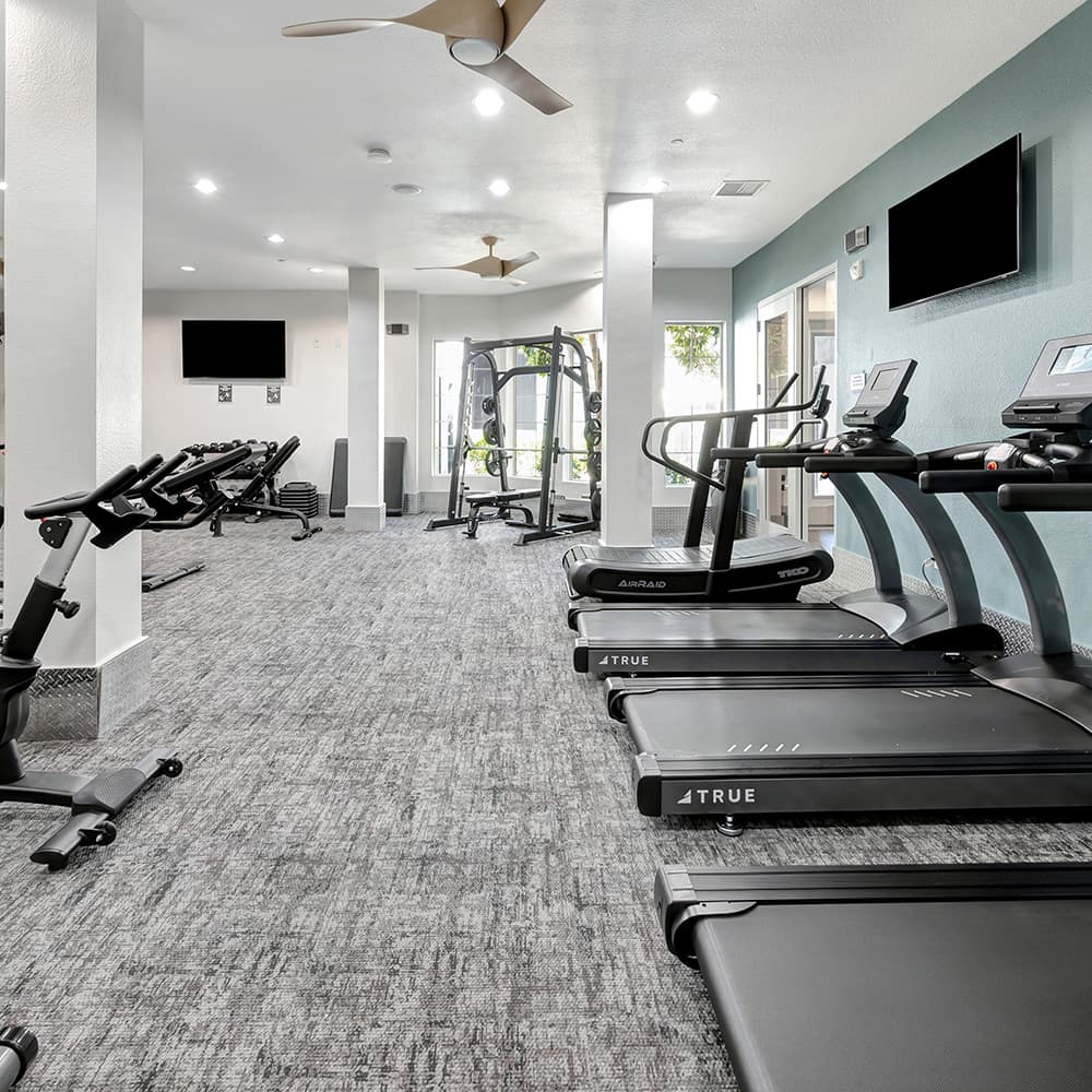 Fitness-Center-02-Iconic-on-Alvarado-San-Diego-8
